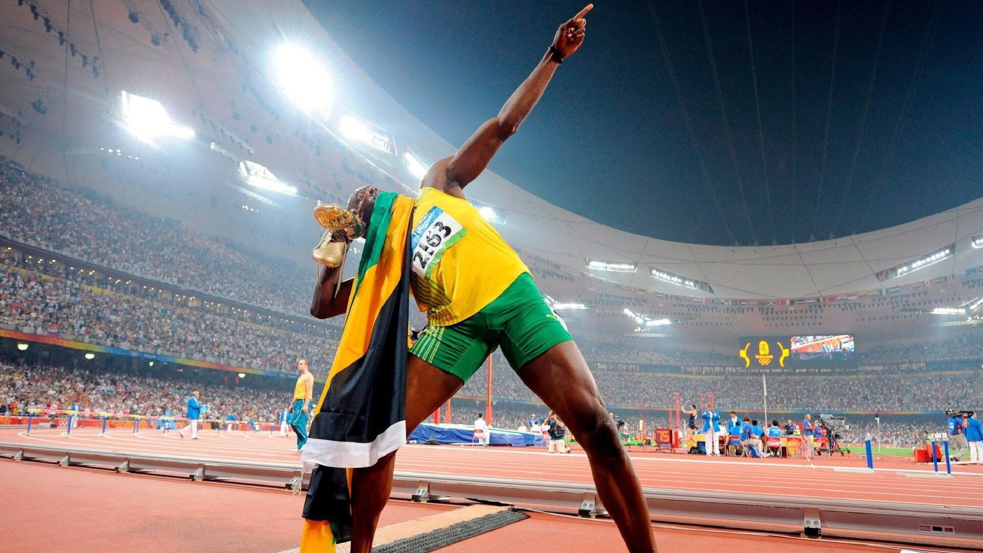 纳达尔法网夺冠 成就第14座大满贯传奇